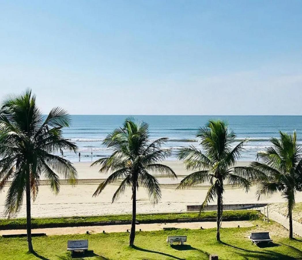 TEMPORADA VERÃO ou INVERNO 300 METROS DO MAR COM JACUZZI Peruíbe Exterior foto