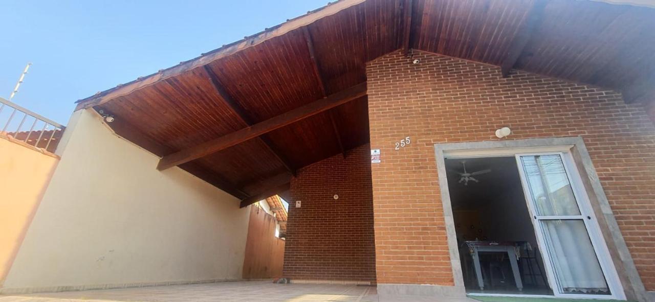 TEMPORADA VERÃO ou INVERNO 300 METROS DO MAR COM JACUZZI Peruíbe Exterior foto